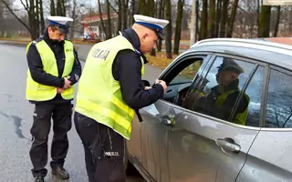 Jeździsz bez uprawnień? Nie kłam, że zapomniałeś dokumentu!