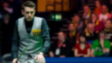 UK Championship: rewelacyjny amator nadal w grze, problemy O'Sullivana i Selby'ego