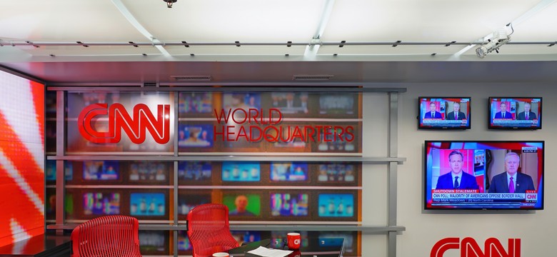 W CNN zwolniono trzy osoby za przyjście do pracy bez szczepień na Covid-19