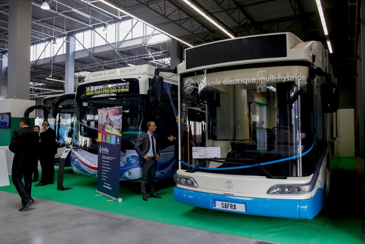 TRANSEXPO w Kielcach - autobus hybrydowy Safra prezentowany na stoisku firmy AMZ Kutno<br><br> (mgo) PAP/Michał Walczak