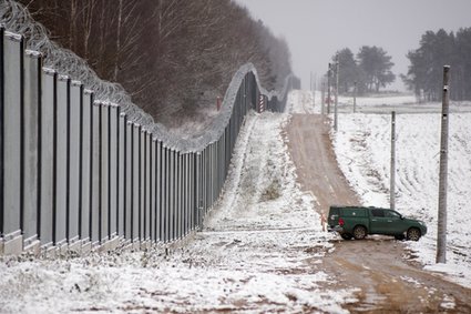 Dobiegają końca prace na zaporze na granicy z Białorusią. "Kwestia dni"