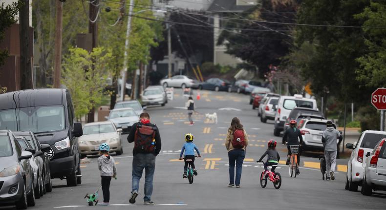 Cities Close Streets to Cars, Opening Space for Social Distancing