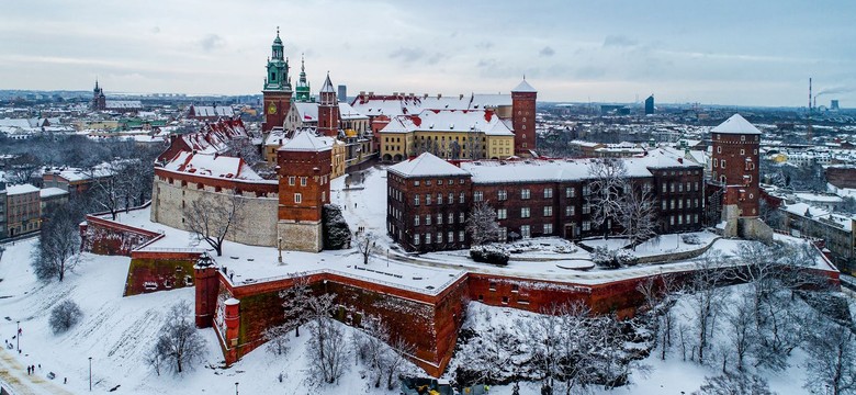 Władze Krakowa podsumowały Akcję Zima. "Wyjątkowo trudny był grudzień"