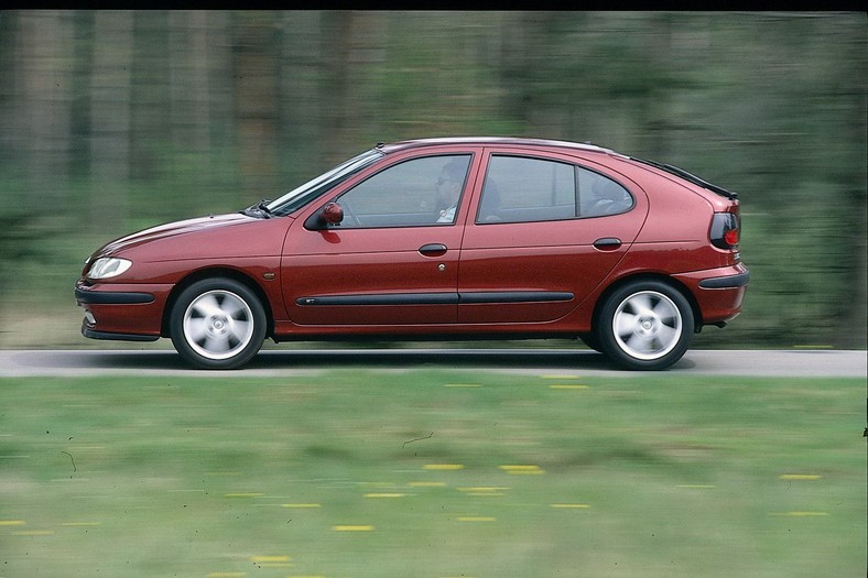 5. Renault Mégane I (1995-2003). Polecamy: 1.6/75 KM lub 90 KM  