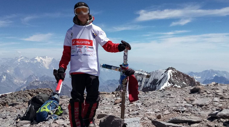 Gulácsi Erik Argentínában az  Aconcagua 
6962 méteres Amerika 
legmagasabb csúcsán