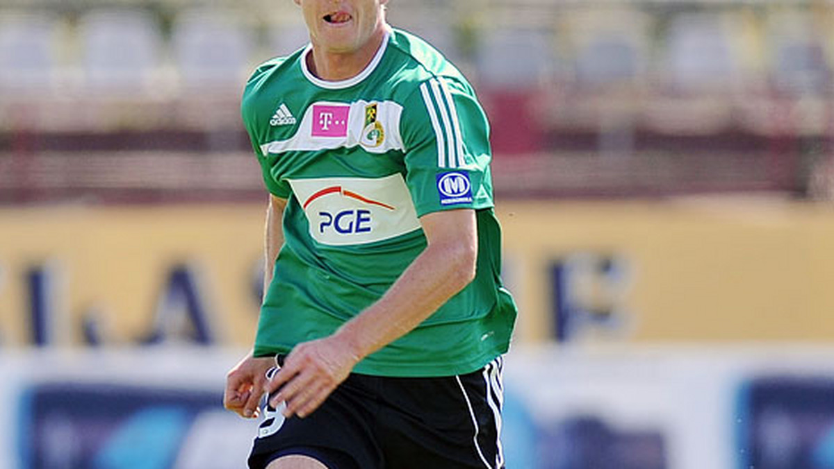 Jeszcze niedawno Dawid Nowak był największą gwiazdą GKS Bełchatów. Teraz wszystko się zmieniło. Odmawiając transferu do Piasta Gliwice, napastnik rozwścieczył swoich przełożonych - czytamy w "Przeglądzie Sportowym".
