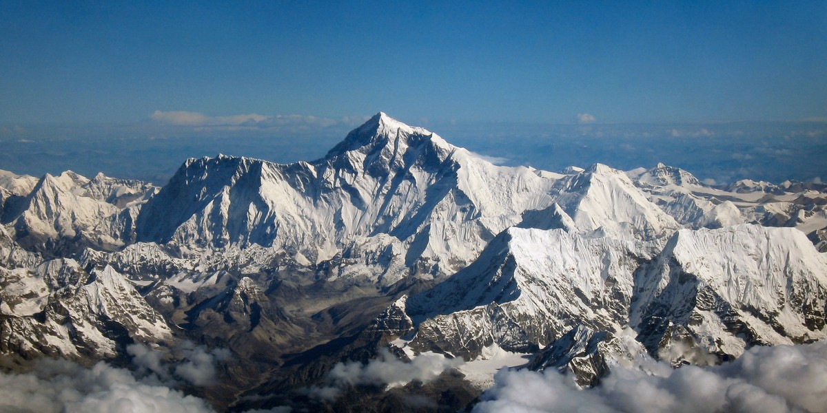 Liczba wspinaczy, którzy dostali zgodę na zdobycie Everestu tej wiosny, jest najwyższa w historii