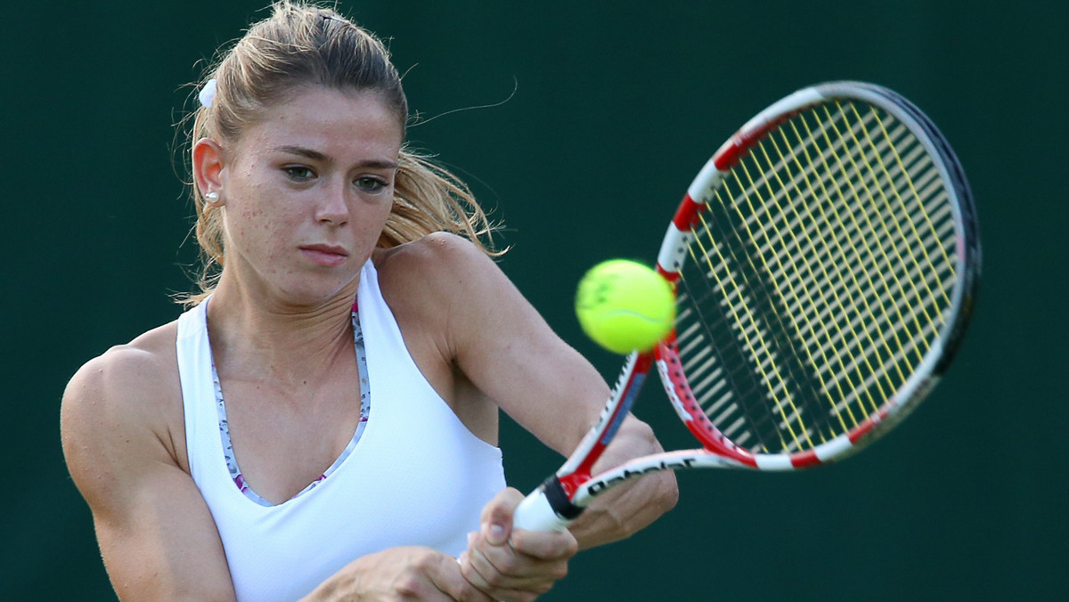 Agnieszka Radwańska, trzecia obecnie tenisistka świata, w poniedziałek zmierzy się w czwartej rundzie wielkoszlemowego turnieju na trawie w Wimbledonie (pulą nagród 16,1 mln funtów) z Camilą Giorgi. Włoszka jest prawie jak bajkowy Kopciuszek.