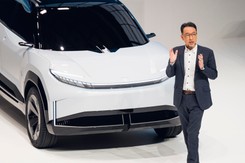 Nowa Toyota Urban SUV wjeżdża do gry. Wygląda super, cena namiesza