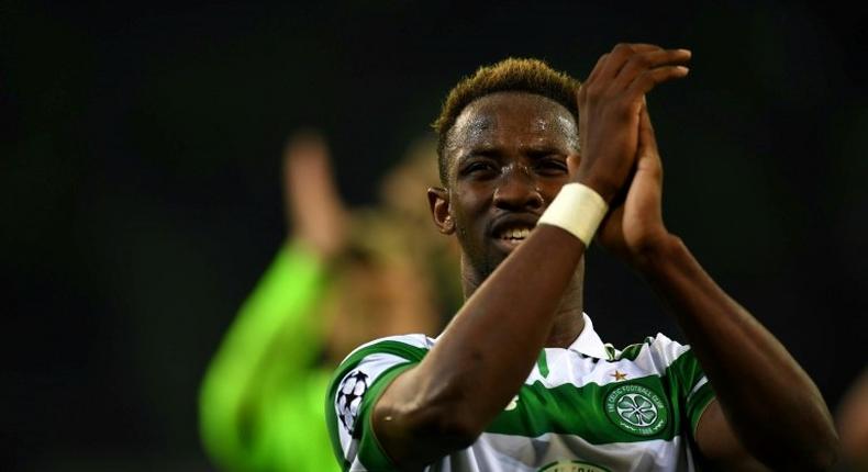 Celtic's striker Moussa Dembele applauds after the UEFA Champions league Group C football match against Borussia Moenchengladbach November 1, 2016