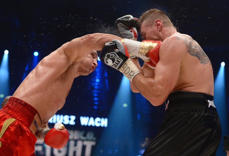 Zobacz jak Kliczko 'lał' Wacha. Polak jednak nie padł na deski