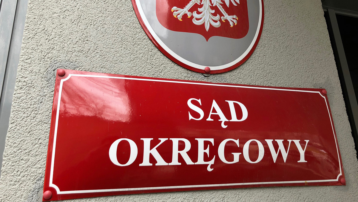 Na karę ośmiu miesięcy bezwzględnego więzienia oraz 1 tys. zł zadośćuczynienia został skazany Łukasz M., który obrażał i uderzył uchodźcę z Rosji. Mieszkaniec Lublina odpowiadał za napaść i znieważenie na tle religijnym.