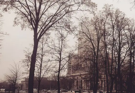 Uwaga, to nie mgła. To smog! Nie widać nawet Pałacu Kultury