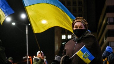 Dziś demonstracja solidarności z Ukrainą. Pałac Kultury w żółto-niebieskich barwach