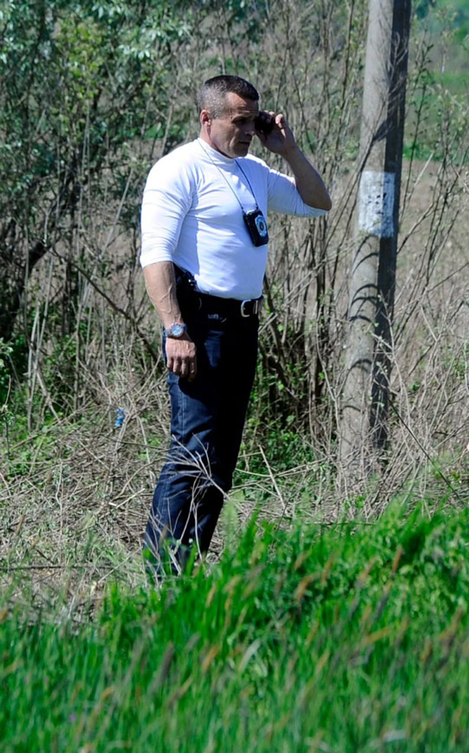 Todor Došen na mestu gde je ubijena pevačica