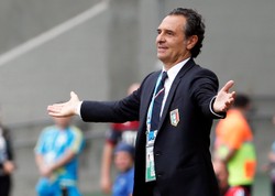 Cesare Prandelli podał się do dymisji. Włosi muszą szukać nowego selekcjonera