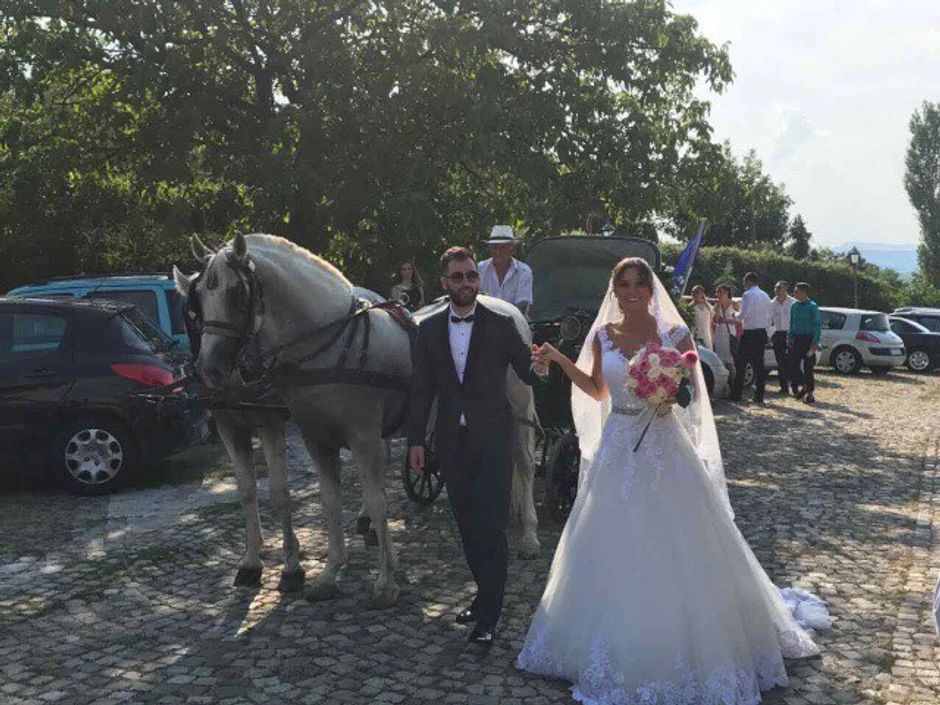 Dolazak u crkvu fijakerom