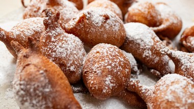 pięciominutowe pączki jogurtowe. pyszny przebój na karnawałowe imprezy