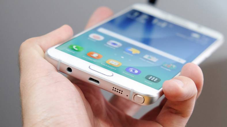 Samsung Galaxy Note 5: Większy brat Galaxy S6 z rysikiem