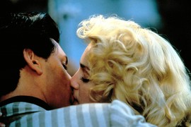 Imali su jedan od NAJBURNIJIH BRAKOVA: Omiljeni šmeker je zbog slavne pevačice poludeo, TUKAO JE sve koji bi joj prišli, a ona ga i dan danas smatra muškarcem svog života