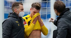 Pech Łukasza Piszczka. Dostał w oko i już w 21. minucie zszedł z boiska