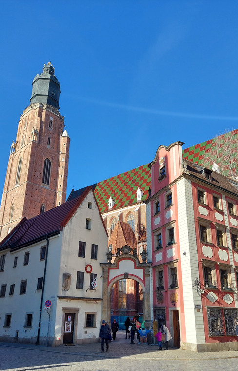 Jaś i Małgosia, kamieniczki w narożniku wrocławskiego rynku