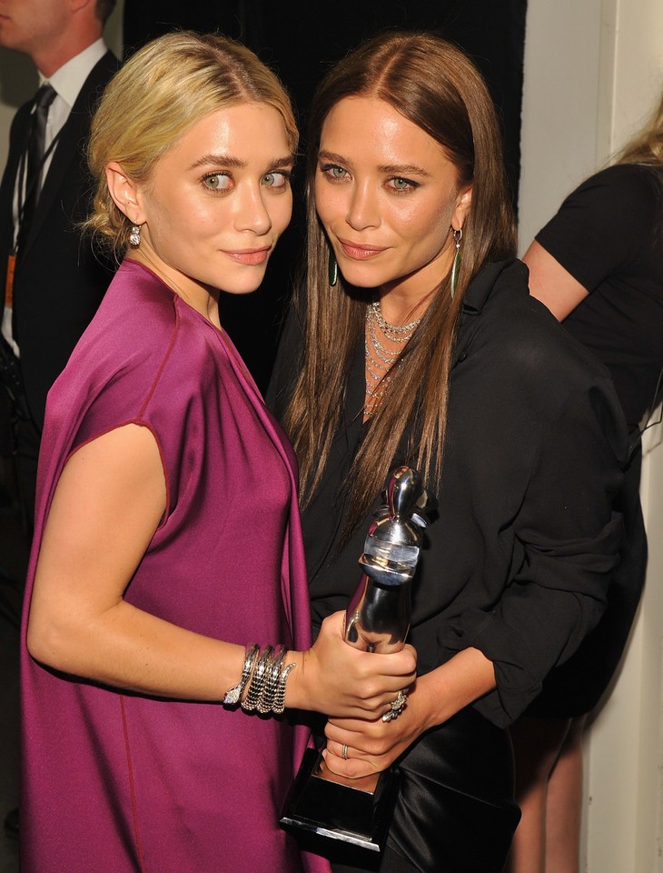 Mary-Kate i Ashley Olsen w 2012 roku