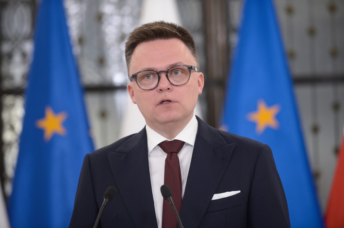 Hołownia o aborcji: Głosowaliśmy za wszystkimi projektami z troski o koalicję