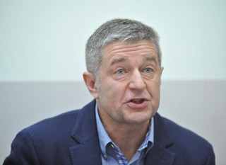 Prokuratura skierowała akt oskarżenia przeciwko Frasyniukowi