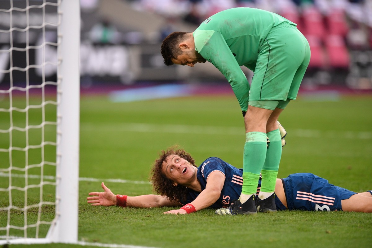 Łukasz Fabiański i David Luiz