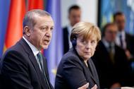 Merkel welcomes Erdogan in Berlin