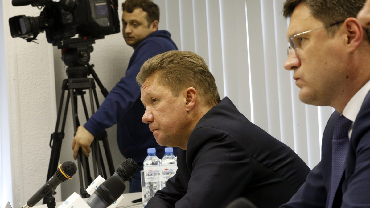 Premier Rosji Dmitrij Miedwiediew ocenił, że premier Ukrainy Arsenij Jaceniuk stracił poczucie rzeczywistości, odrzucając propozycje Moskwy ws. dostaw gazu na Ukrainę. Z kolei szef Gazpromu Aleksiej Miller oskarżył Jaceniuka o rozpętanie wojny gazowej z Rosją.