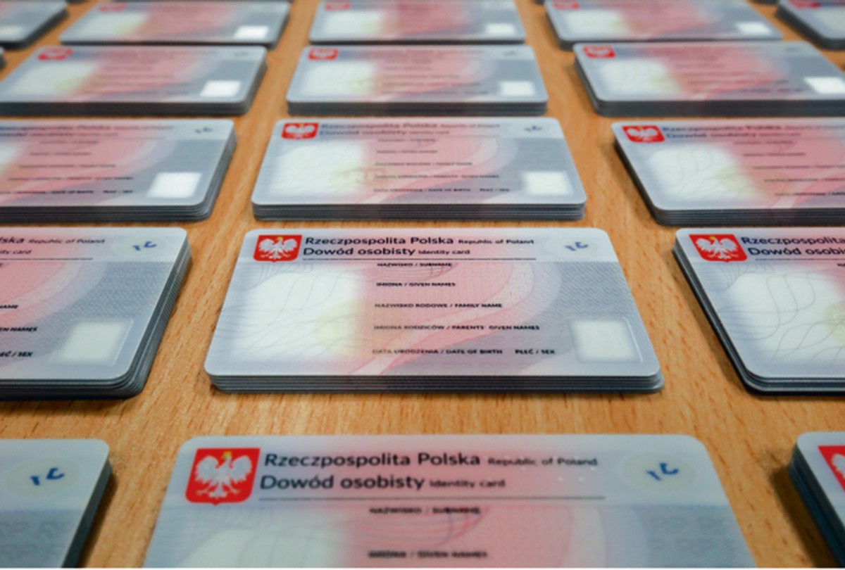 Wpadka z dowodami to niejedyny kłopot wygenerowany przez niedorobiony rejestr