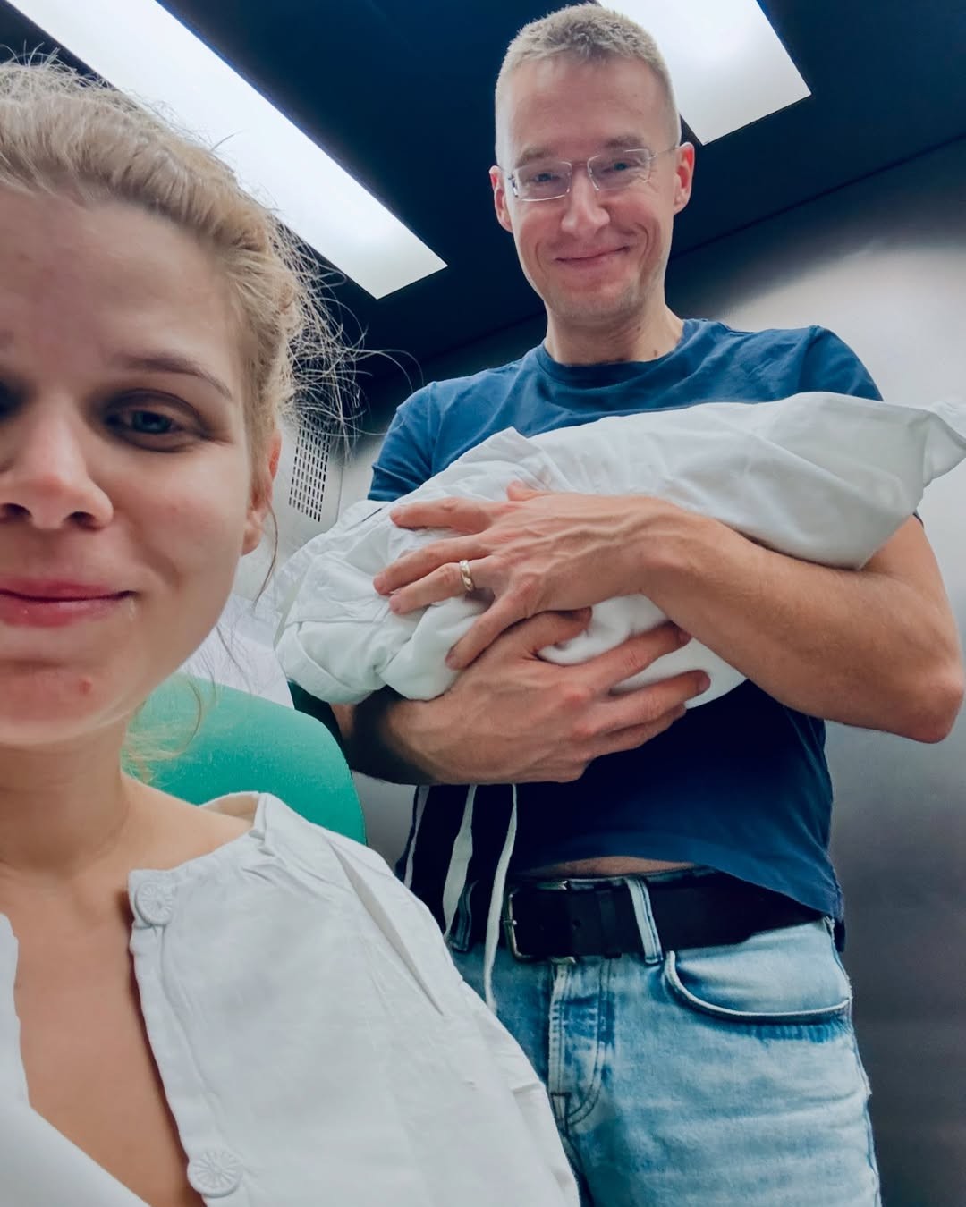Zuzana Kovačič Hanzelová a Michal Kovačič sa stali rodičmi v novembri 2024.