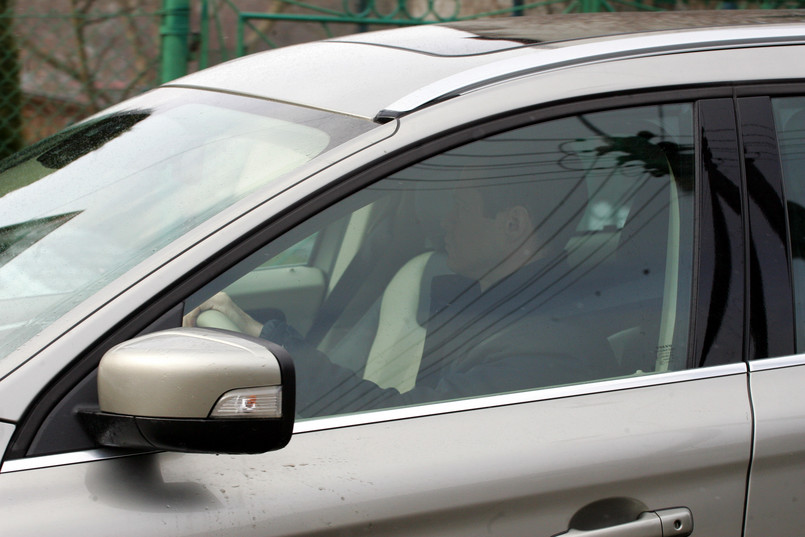Dowodem są zdjęcia na których widać ministra transportu za kierownicą nowego volvo XC60. Ile kosztuje taki samochód i co kryje pod maską?