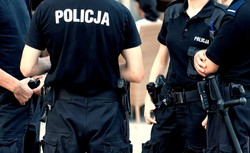 Odpowiedź polskiej policji na ataki na Polaków. Do Anglii leci dwóch doświadczonych funkcjonariuszy