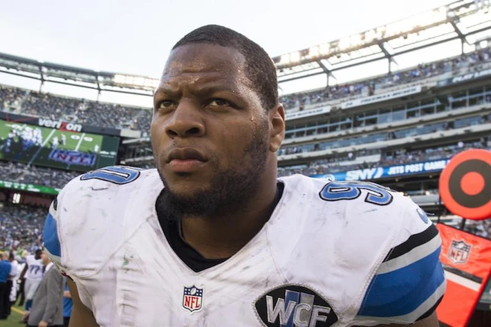 16. Ndamukong Suh (futbol amerykański) – 38,6 mln dolarów