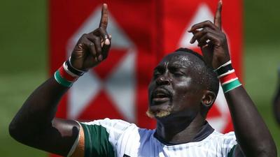 HAMILTON, NEW ZEALAND - JANUARY 26: Collins Injera of Kenya celebrates after scoring a try during the match between South Africa and Kenya at the 2020 HSBC Sevens at FMG Stadium Waikato on January 26, 2020 in Hamilton, New Zealand. (Photo by Hagen Hopkins/Getty Images)