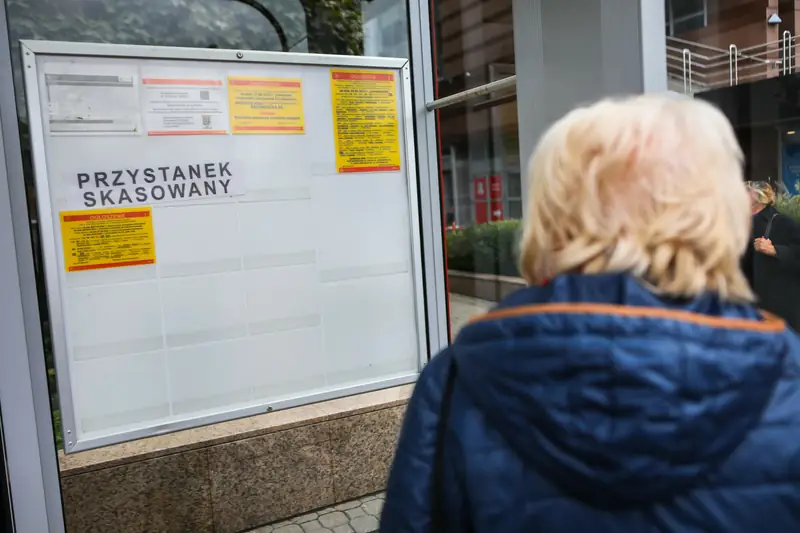 Do wielu miejscowości nie ma jak dojechać bez auta Fot. Adam Burakowski/REPORTER