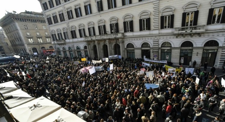 Earthquake survivors demonstrate in Rome on January 25, 2017, to voice anger at the delays to government aid to quake-hit areas of central Italy