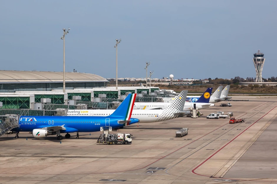 Roditelji dečaka su, srećom, pronađeni pre nego što su uspeli da se ukrcaju u avion, nakon čega su privedeni