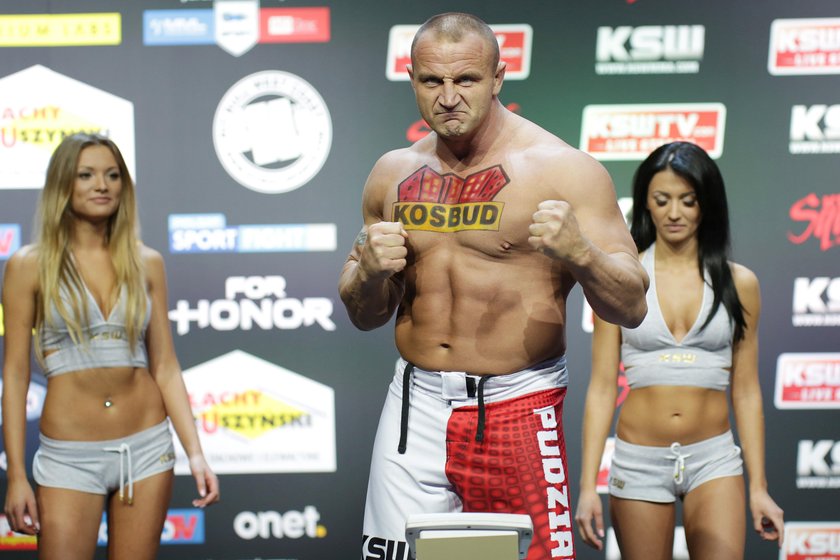 Mariusz Pudzianowski i Popek na ważeniu przed KSW. Raper znów pajacował