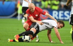 Pazdan z Niemcami, jak Kapustka z Irlandią Północną. Wszyscy chwalą polskiego obrońcę