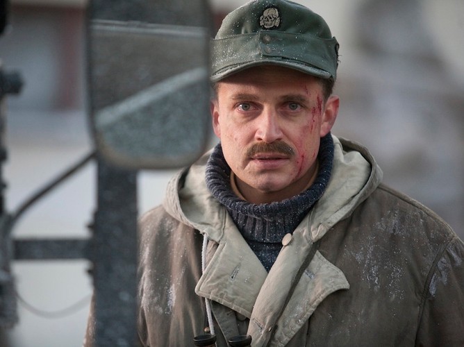 Piotr Adamczyk jako Hermann Brunner