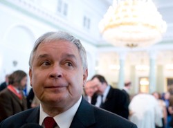 Lech Kaczyński godzi w... interesy Chin