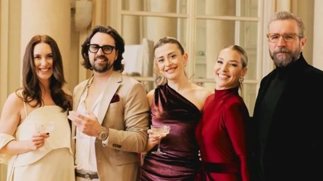 Zľava Alexandra a Tibor Vincze, Iryna, Dominika Cibulková a Michal Navara na oslave dcérky Ninky. 