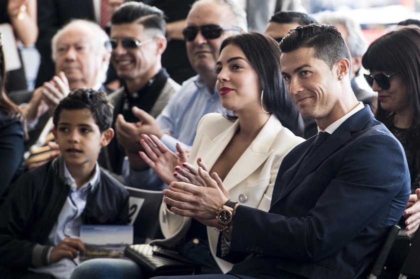 Cristiano Ronaldo znów ojcem! Surogatka urodziła mu bliźniaki