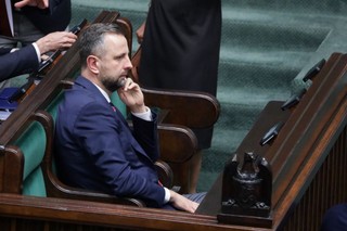 Sejm wznowił obrady: wysłucha informacji szefa MON na temat naruszenia polskiej przestrzeni powietrznej przez rosyjskie drony