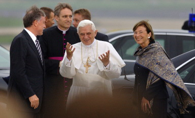 GERMANY-POPE-WYD-DEPARTURE