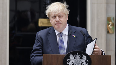 Walka z parasolem, Świnka Pepa i luksusowa podróż... Boris Johnson nie raz musiał tłumaczyć się z wpadek
